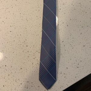 Slim tie